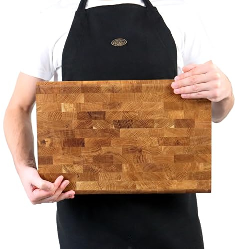 B4K® Schneidebrett 45 × 30 cm aus Eichen-Stirnholz | Hackblock, Abgerundete Kanten, Rutschfest mit Silikonfüßen, Griffmulden, Ideal für Küche & BBQ