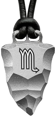 Element of Gods Titan-Anhänger Faustkeil mit Sternzeichen nach Wahl – Maskuline Herren-Halskette aus schwarzem Lederband und robustem Titan – Astrologie Schmuck & Zodiac Geschenk für Männer