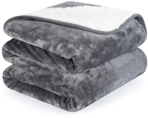 PETTOM Fleece Hundedecke wasserdichte Haustierdecken, weicher Plüschüberwurf für Katzen Welpen Schützt Couch, Stühle, Auto oder Bett vor Verschütten, Flecken - Maschine waschbar, 152 x 127 cm,Grau