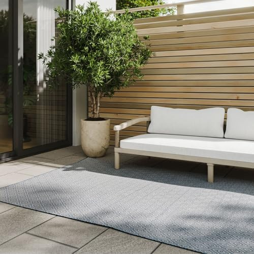 benuta Basic In- & Outdoor Teppich Lou - Blau 80x150 cm - Wetterfest & UV-beständig - Multifunktional für Balkon, Terrasse, Garten - Küchenteppich & Wohnzimmerteppich - Pflegeleicht Robust