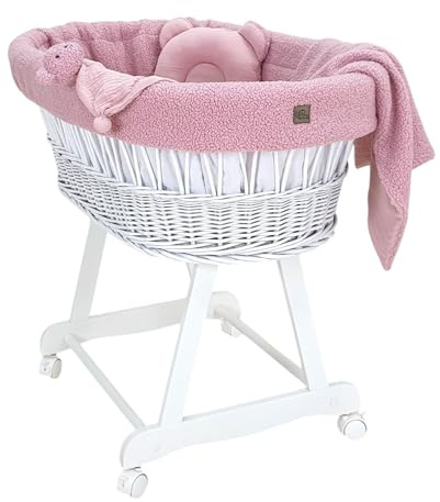 Wiklinopol Stubenwagen Amelia – Handgeflochtener Moseskorb Weiß mit Gestell & Matratze – 5-teiliges Teddy-Bettset Rosa – Tragbarer Babykorb mit Rollen – Ideal für Neugeborene