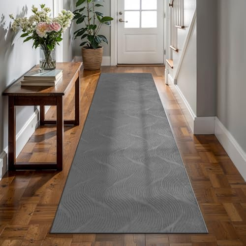 the carpet Rio - Moderner Kurzflor Teppich, weicher und pflegeleichter Anti-Rutsch-Teppich mit 3D-Optik, robust, für Wohnzimmer und Schlafzimmer, Anthrazit, 80 x 300 cm