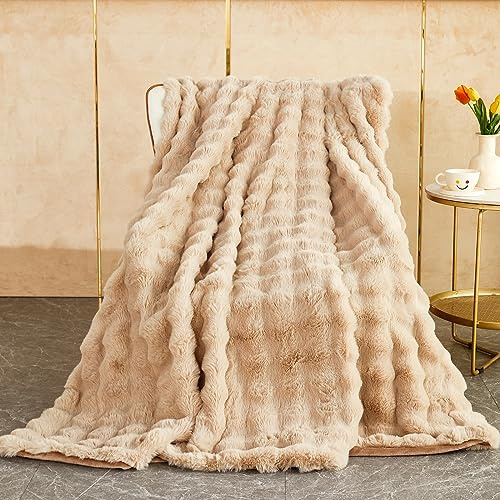 Luxuriöse Plüsch-Überwurfdecke, superweiche, gemütliche, flauschige Decke, Kunstfelldecke, leicht, warm, für Couch, Bett, Sofa, 130 cm Breite x 160 cm Länge, Helles Kaffeebraun