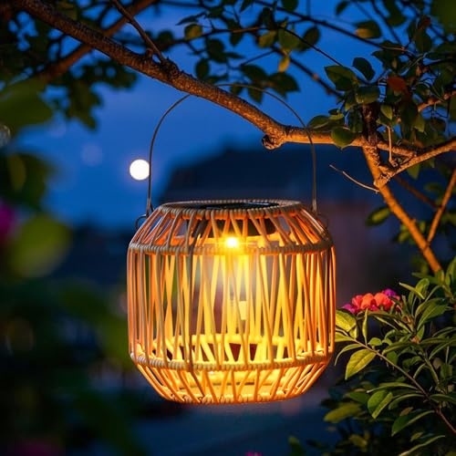 Rattan Solarleuchten für Außen Hängend, Solarlampen für Außen Hängend Rattan, Boho Deko Solarlaterne für Draußen Garten, IP65 Wasserdicht LED Solar Hängeleuchte für Garten, Balkon, Outdoor, Terrassen