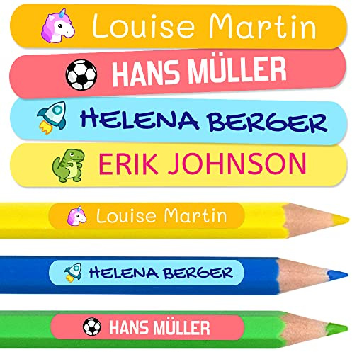 50 Pegatinas Personalizadas con Nombre para material escolar. Etiquetas adhesivas mini de colores. Vinilo adhesivo identificativo impermeable para bolis y lápices. Tamaño 4,6 x 0,6 cm