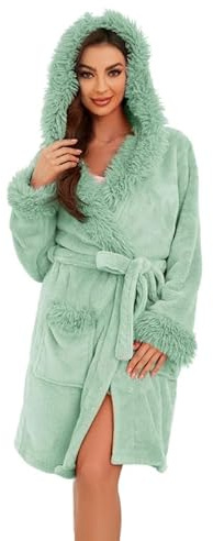 LYCY Women Hooded Plush Short Robe Soft Warm Fleece Bathrobe Fluffy Cute Spa Robe(Light Green,S/M)