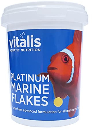 Vitalis 40g Platinum Marine Flakes – leicht verdauliches Fischfutter Aquarium Flocken –Fischfutter Flocken für vitales Wachstum und Farbenvielfalt | Leicht verdaulich, Für vitales Wachstum, Für Farbenvielfalt, Aquarium Flocken
