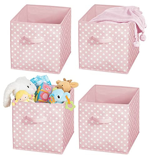 mDesign Aufbewahrungsbox für Kleidung oder Spielzeug im Kinderzimmer (4 Stück) - Quadratische Stoffbox mit Griff und Erfrischendem Punktemuster - Rosa und Weiß