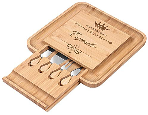 Maverton Tagliere per formaggio e salumi in legno - quadrato - H4 cm x L34 cm - con un’incisione personalizzata - regalo SanValentino per coppia - squisitezze reali