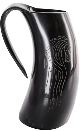 Battle-Merchant Wikinger Bierkrug, Pferdekopf Motiv, ca. 800ml | Hornkrug Graviert, Lebensmittelecht, Naturhorn, Poliert, Rinderhorn, Mittelalter, Met, Becher, Reenactment, LARP