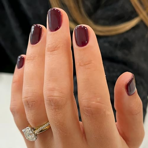 24 Stück Nägel zum Aufkleben Kurz, Square Dunkel Rot Einfarbige Glossy Fake Nails Kunstnägel mit Nagelkleber, Glänzend Reine Farbe Press on Nails, Full Cover Künstliche Nägel für Frauen (Dunkelrot)