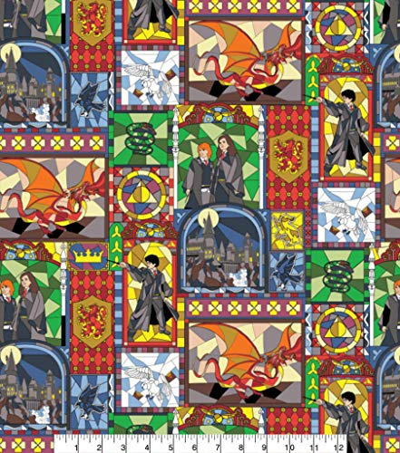 Harry Potter Stoff – Buntglasfenster – Verkauft in 0,5 Meter – (100% Baumwolle, echter Lizenzstoff, ideal zum Basteln)