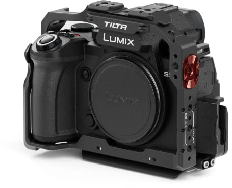 Tilta Cage complète pour Appareil Photo Compatible avec Panasonic S5 II/IIX/G8 II – Noir | Conçu sur Mesure | Accessoires de Montage Via Rail OTAN, Rosette, Griffe et filetages 6,35 mm à 20 avec