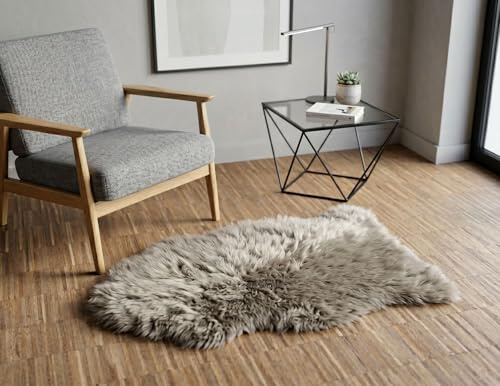 Kuhfelle Online & Nomad Lammfell Teppich 90x60 cm – Echtes Schaffell Läufer in 5 Farben (Schwarz, Braun, Weiß, Taupe, Hellgrau) – Weiches Fell für Sofa, Stuhl & Wohnzimmer (Taupe)