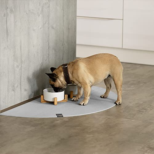 SanoZoo® Napfunterlage - Öko-TEX - Made in Germany - rutschfeste Futtermatte für Hunde & Katzen Halbrund 30x60cm Hellgrau, wasserfest