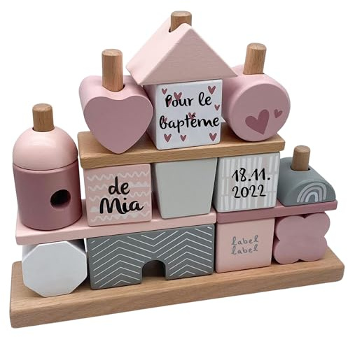 Personnalisable Maison de baptême en bois (Rose) – favorise la motricité fine & l’imagination – pour enfants à partir de 18 mois – personnalisée avec le prénom et la date de baptême – Label Label