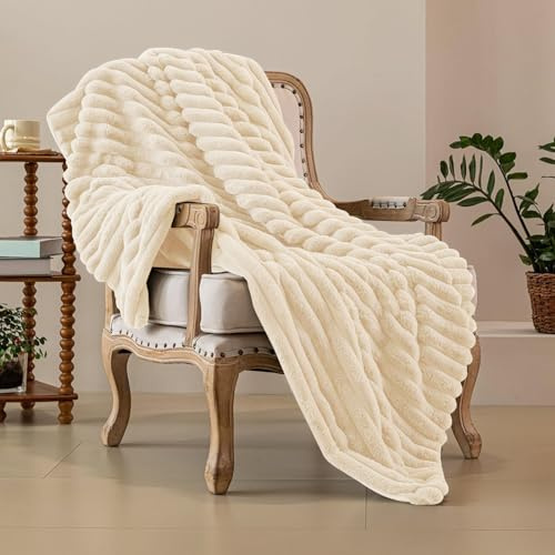 Kuscheldecke Kaninchen Plüsch Decke Super Soft Wohndecke Dick 540 G/M² Flanell Decke Couchdecke Warme Überwurfdecke Sofadecke Vielseitig Blanket Für Bett Sofa Schlafzimmer Büro Aprikose 160 x 200cm