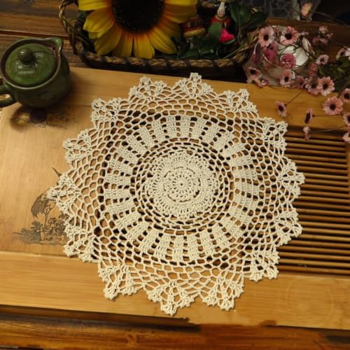 Aniyan 2 Stück Häkeldeckchen aus Baumwolle – 35cm Handgemachte Spitzendeckchen Rund, Vintage Tischdeko für Wohnzimmer, Hochzeit & Esstisch (Beige)
