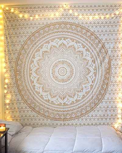 THE ART BOX Indie Wandteppich Baumwolle Mandala Wandbehang Deko Teppich Aesthetic Room Decor Dekoration Wandtuch/Strandtuch Wohnzimmer Indische Tücher Schlafzimmer, Gold und Weiß - 135x160 Cm