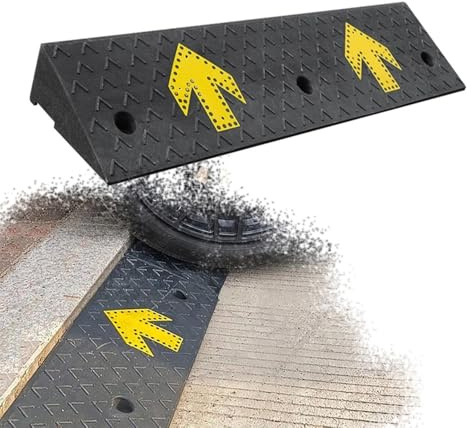 SMELEDFCFK Rampe De Seuil De Porte en Caoutchouc Rampe De Trottoir Hauteur 4/5/6/7/8/9/10cm Rampe De Seuil Portable Rampe De Bordure Antidérapante pour Voiture Vélo Moto(4cm/1.5 Rise)