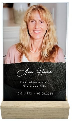 DEL MÀ Unique & Personal Andenken an verstorbene Menschen Trauergeschenk Gedenktafel Bild aus Acrylglas personalisiertes Geschenk für Trauernde Fotogeschenk inkl. Holzfuß 13x20 cm (Hochformat)