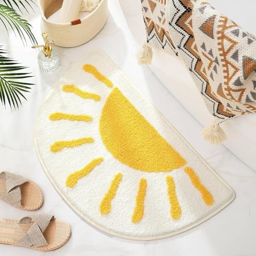 Badezimmerteppich Halbkreis – Boho Sonnen-Badematte in Weiß & Gelb, rutschfest, weich & saugfähig aus Mikrofaser, maschinenwaschbar, mit Gummirücken für Bad, WC, Schlafzimmer & Eingangsbereich