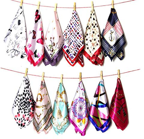 VASANA Lot de 10 écharpes carrées soyeuses pour femme - Motifs et couleurs mélangés - Accessoires de mode - Foulard - Bandeau - Accessoires de décoration pour cheveux (couleur aléatoire), Couleurs