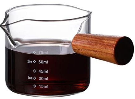 Yeeda Mini taza de leche de vidrio, doble boquilla de medición triple jarra con mango de madera, 100ml vasos de chupito espresso, dispensador para leche de café o salsa
