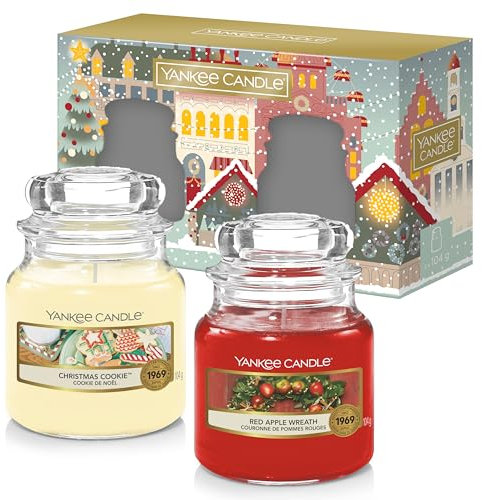 Yankee Candle Christmas Scented Candles Gift Set | 2 Small Jar Candles | Up to 30 Hours Burn Time | Perfect Christmas Gifts for Women