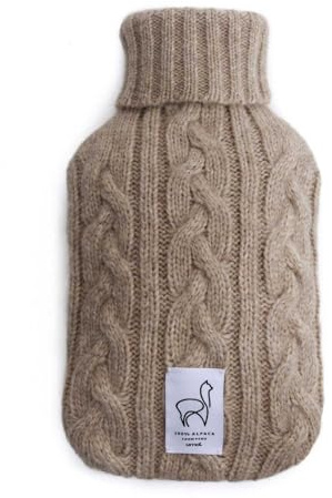 Luxuriöse Wärmflasche mit Alpaka Bezug – 100% Baby Alpaka Wolle – 1,8L TÜV Rheinland-geprüft – Weicher & Wärmespeichernder Bezug – Perfekt für gemütliche Wärme (Beige)
