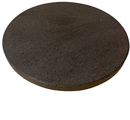 Petrantiqua® Piastra Refrattaria Rotonda Artigianale Barbecue in Pietra Lavica Etna Liscia Ruvida da 2 e 3 cm di Spessore Ottima per Carne Pesce e Verdure (Diametro 20 Cm Ruvida Spessore 2 Cm)