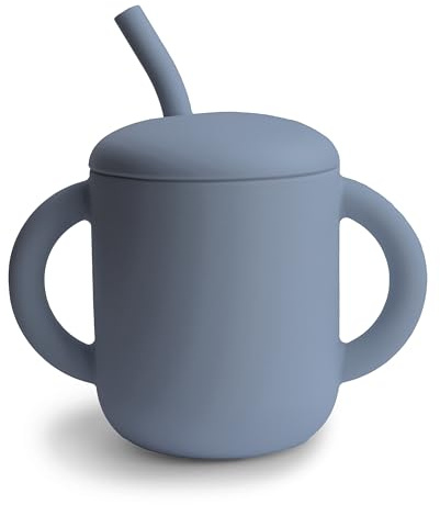 Mushie Träningsmugg Med Sugrör i Silikon | Rekommenderad ålder: Från 6 månader | Rymmer: Ca 175 ml | Spillsäkra och halkfria handtag | Material: 100% Livsmedelsgodkänd Silikon | (Tradewinds)
