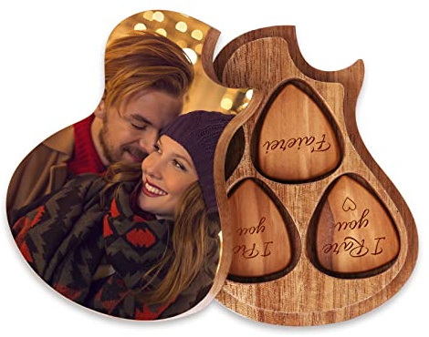 EinzigGeschenk Premium Holz Gitarren Plectrum Box Set - Inklusive 3 Plektrum Personalisiert mit Gravur Name und Text, Ideal für Vatertag, Geburtstage, Weihnachten und Musikliebhaber (Foto-Stil)