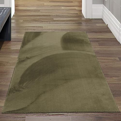 Teppich-Traum Kurzflor Teppich Modern Hasenfell-Optik Grün 80x150 cm | Seidig weich & samtig, pflegeleicht, rutschhemmend, formstabil, saugrobotergeeignet, OEKO-TEX geprüft, Wohn- & Schlafzimmer