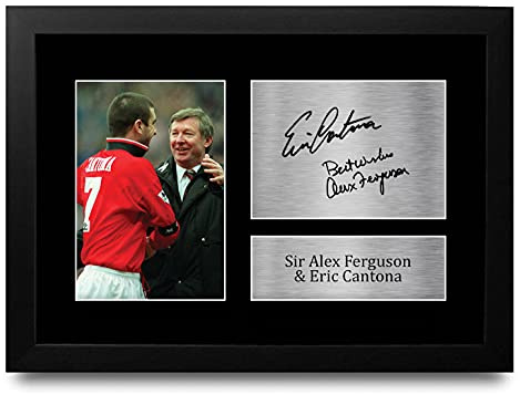 HWC Trading FR A4 Sir Alex Ferguson & Eric Cantona Gifts Autogrammbild für Fußballfans und Fans – A4 gerahmt