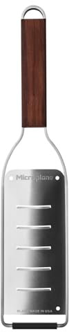 Microplane Küchenreibe Große Raspel aus der Master Serie mit Edelstahlklingen Made in USA
