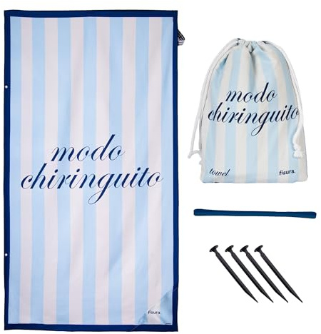 Fisura – Toalla de Playa Grande Azul con Mensaje “Modo chiringuito”. Toalla de Microfibra Ligera para Piscina, Playa, Camping o Picnic. Anti Arena. Secado rápido. Regalo Original. 180 x 100 cm
