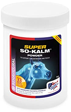Equine America Super So Kalm Pulver | Premium gebrauchsfertiges Pferd & Pony Nahrungsergänzungsmittel | Unterstützung für beruhigendes Verhalten | 1 kg