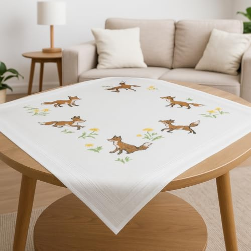 KAMACA Stickpackung Tischdecke Kreuzstich Tiere vorgedruckte Stickdecke inkl. Stickgarn Stickvorlage und Anleitung Stickset zum Selbersticken für Erwachsene (Spielende Füchse MD 80x80 cm)