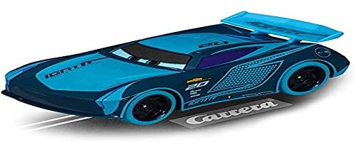 Carrera - 20064221 GO!!! Jackson Storm Slotcar I Maßstab 1:43 I Offiziell Disney Pixar I Authentische Nachbildung I Glow in The Dark Funktion mit leuchtenden Scheinwerfern I Ideal für Kinder