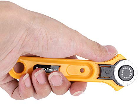 Haofy Vielseitiges 28-mm-Rollenrad-Schneidwerkzeug für Patchwork-Nähen – Druck Einstellbarer Winkel – Weiche Stoffe, Baumwolle, Leder – Basteln und Werkstattgebrauch