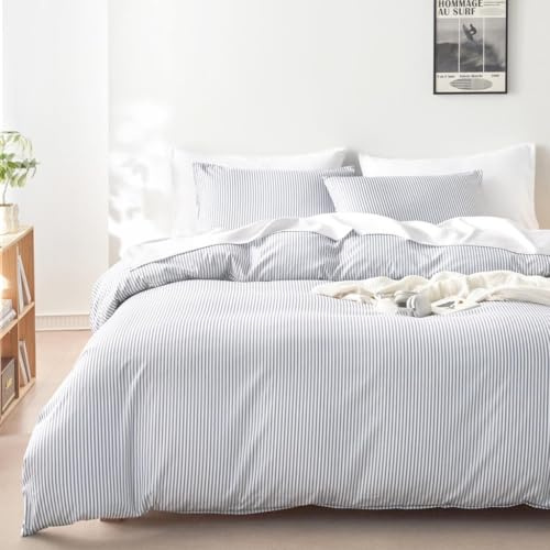 Wake In Cloud - Striped Comforter Set, Ticking Stripe Vertical Pinstripe Neutral Farmhouse Pattern Printed, Soft Lightweight Bedding, 3 Pieces, Gray, Queen Size