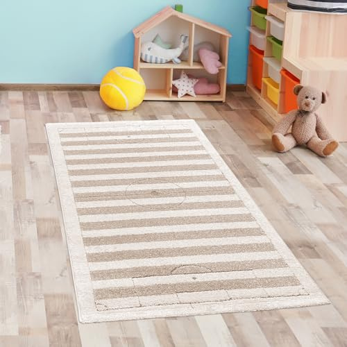 CARPETIA Kinderteppich Fußballfeld Creme Beige Hoch-Tief 80x150 cm | Weich, pflegeleicht, strapazierfähig und hautsympathisch, OEKO-TEX geprüft, für Fußbodenheizung, Kinder- & Babyzimmer