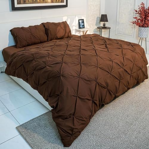 Q&H single Duvet Cover Set Pillow Pair Cases - Soft Polyester Microfiber Breathable & Washable Comforter Sets - Ultra Soft Comfy Quilt Cover Pintuck Design (Brown, Single 135x200cm)
