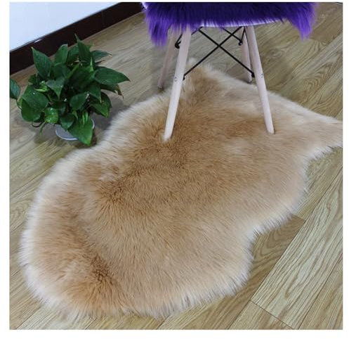 Hrlace Alfombra de Piel de Cordero, Imitación de Piel de Oveja, Pelo Largo, Suave y Mullida para Silla, Sofá, Dormitorio - Marrón, 60 x 90 cm