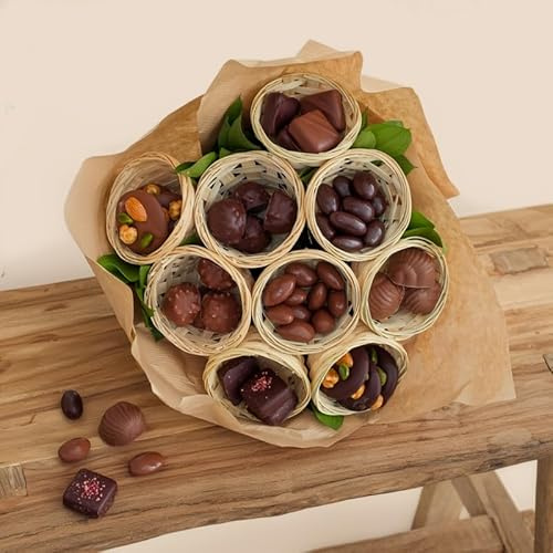 CHOCOLATS LOUIS - Chocolat a Offrir Français et Artisanal - Bouquet 285 g - Panier Gourmand - Coffret Cadeau Anniversaire Mamie Fete des grands meres Paques