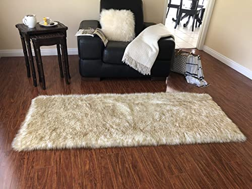 LAMBZY Faux Sheepskin Super Soft Hypoallergenic Rectangular Area Rug Plush Fur, Luxury Shaggy Silky Plush Carpet for Bedrooms Rugs Living Room Kids Rooms Floor Rugs (2'6x6', White/Brown)