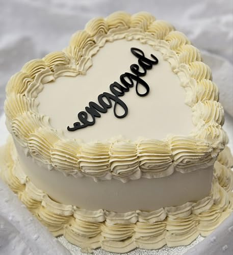 Engagement Cake Topper – Elegant Acrylic “Engaged” Script Cake Decoration for Engagement Party, Proposal Celebration (Black Mirror Acryl)