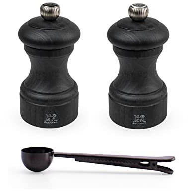 Peugeot - Bistro Manual Salt & Pepper Mill Gift Set - Classic Adjustable Grinder - Beechwood, - With Stainless Steel Spice Scoop/Bag ClipGraphite Finish -