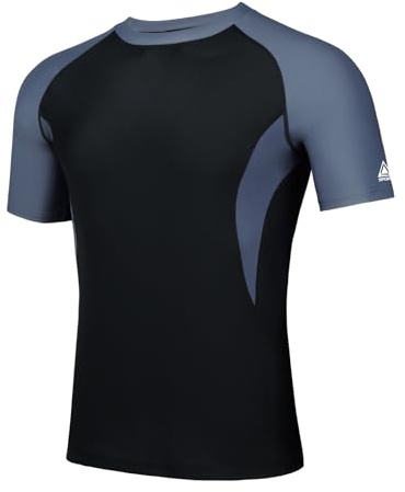 AMZSPORT Camiseta Rash Guard para Hombres, Protección UV UPF 50+, Camiseta de Manga Corta, Chaleco de Protección Solar de Secado Rápido para Natación, Surf, Pesca, Correr, Gris Negro, XXL